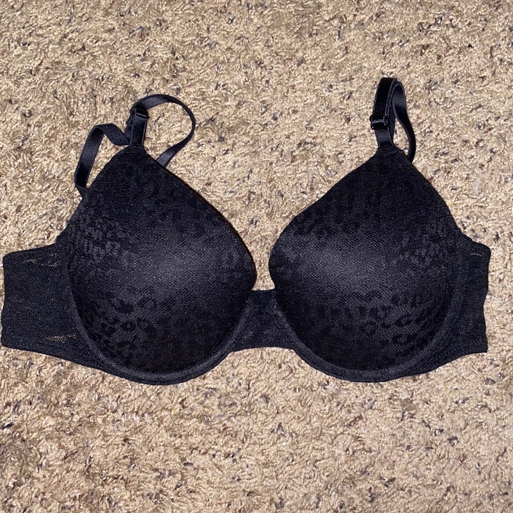 Brand new Pink bra